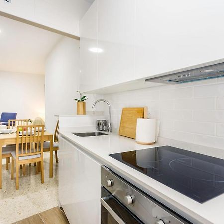 Apartamentos Sta Maria La Blanca Sevilla Bagian luar foto